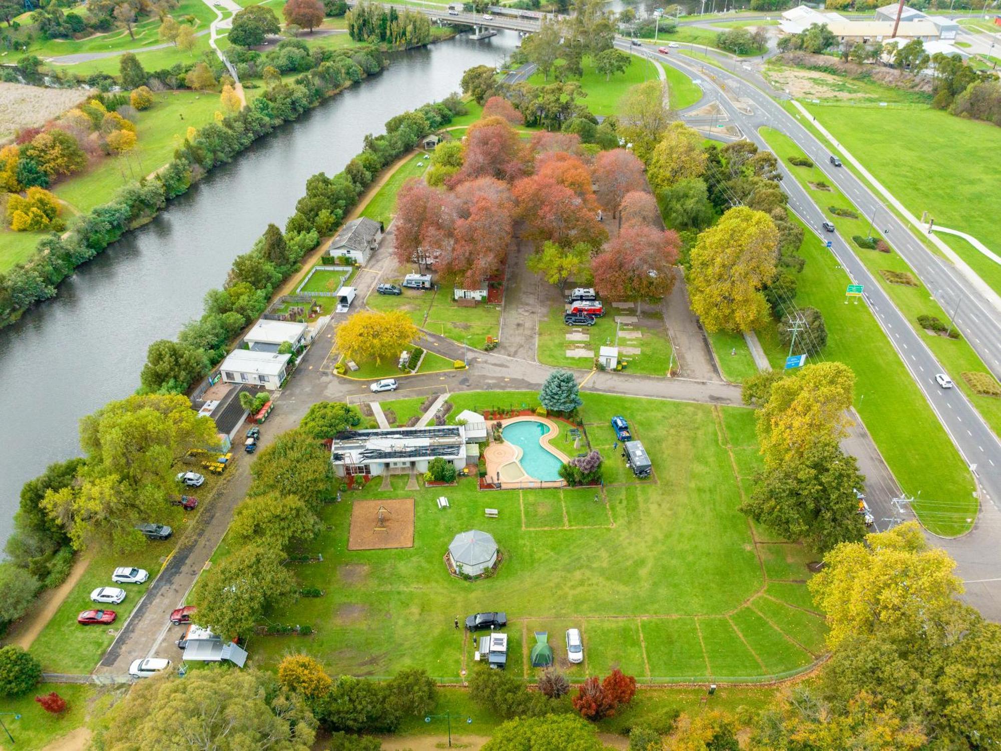 Nrma Bairnsdale Riverside Holiday Park Esterno foto