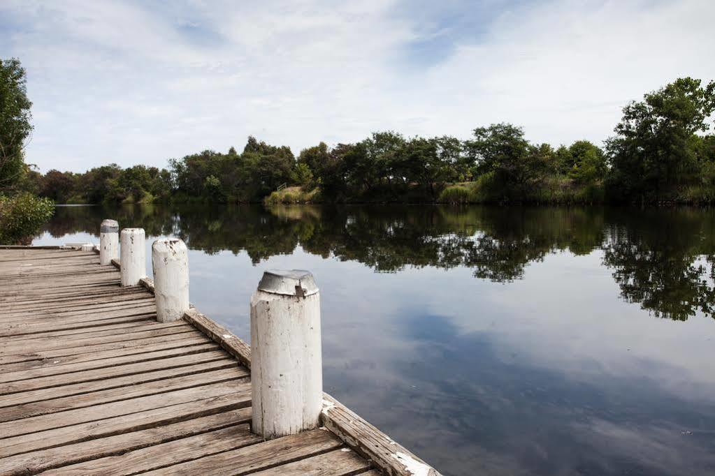 Nrma Bairnsdale Riverside Holiday Park Esterno foto