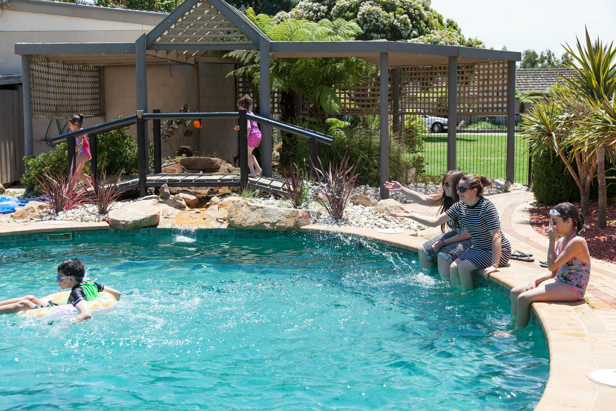 Nrma Bairnsdale Riverside Holiday Park Esterno foto